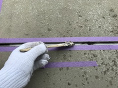 コーキング作業 プライマー塗布