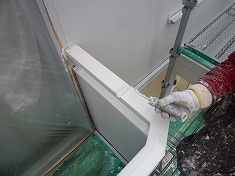 細かい部分も丁寧に仕上げていきます。
