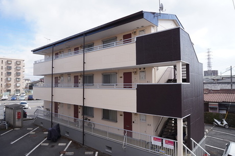 遠方の私にわかるように連絡や、報告書を作成して頂き、大変助かりました!金額も安く満足です。