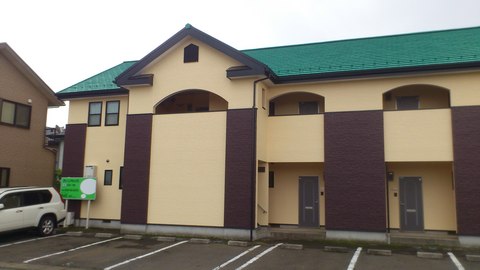 屋根塗装リフォーム施工事例: アパート　外壁塗装　屋根塗装　コーキング工事