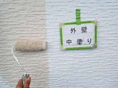 外壁塗装 中塗り(2F部分)　施工中