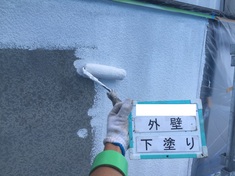 外壁塗装　1階 下塗り 