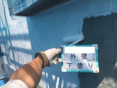 外壁塗装　2階 下塗り