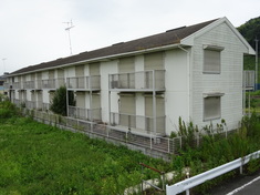 外壁塗装前　全景