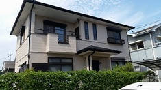 施工完了後です。 クラックも目立たなくなり大変綺麗に仕上がりました。